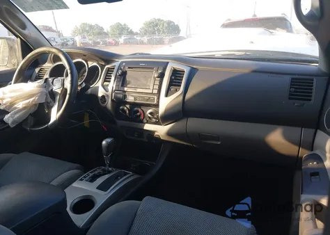 2013 Toyota Tacoma Base V6 from USA, damaged, VIN 3TMLU4EN6DM121373